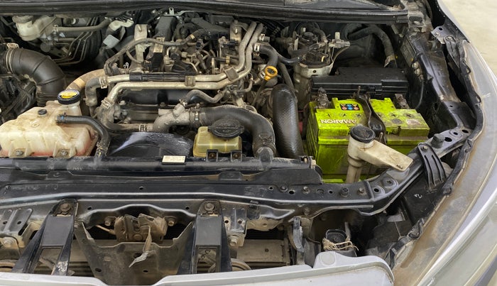 2016 Toyota Innova Crysta 2.4 VX 7 STR, Diesel, Manual, 83,393 km, Engine View - Left