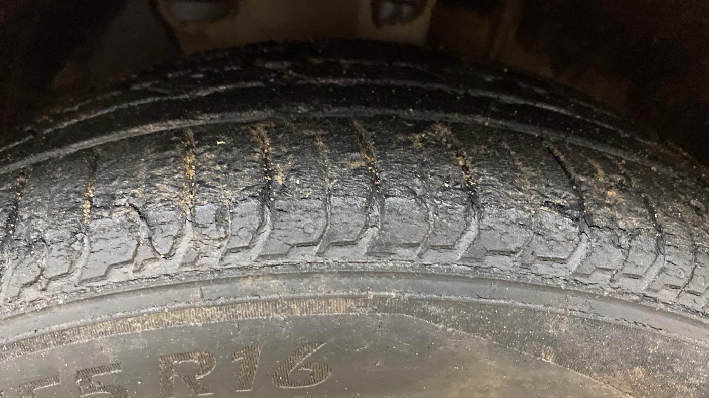2022 Hyundai NEW I20 SPORTZ 1.2 MT, Petrol, Manual, 68,119 km, Left Front Tyre Tread