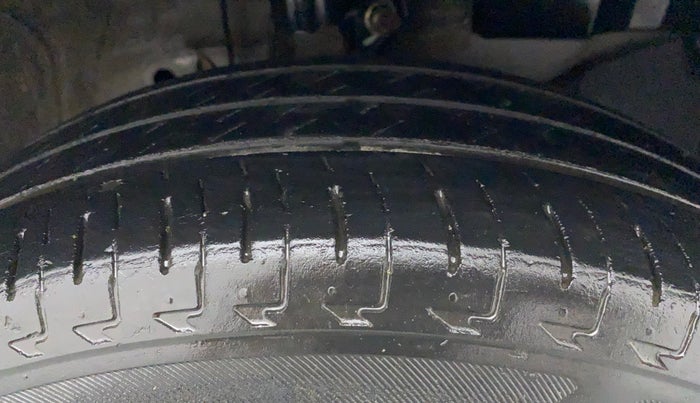 2018 Honda Amaze 1.2L I-VTEC S, CNG, Manual, 69,410 km, Right Front Tyre Tread