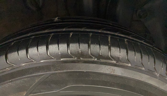 2015 Hyundai Elite i20 SPORTZ 1.2, Petrol, Manual, 68,266 km, Left Rear Tyre Tread