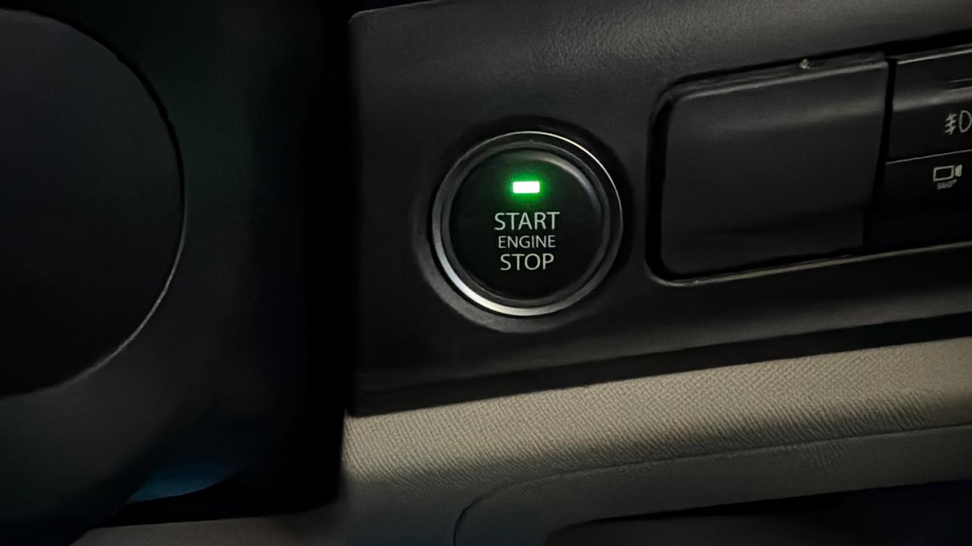 2025 Tata ALTROZ XZA PLUS (O) SUNROOF P , Petrol, Automatic, 11,859 km, Keyless Start/ Stop Button