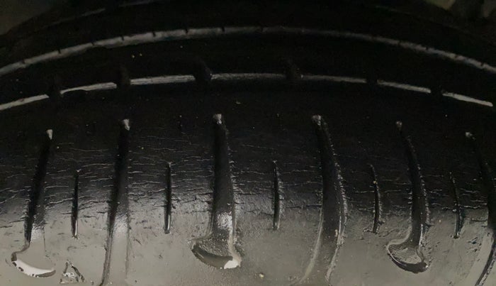 2018 Hyundai Grand i10 SPORTZ AT 1.2 KAPPA VTVT, Petrol, Automatic, 28,023 km, Left Rear Tyre Tread