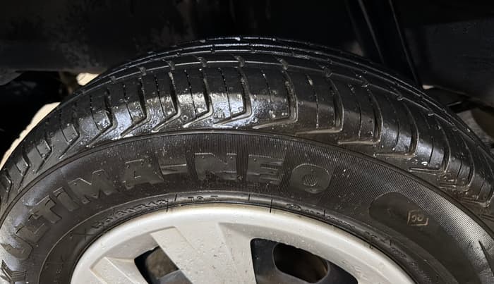 2016 Renault Kwid RXT 0.8, Petrol, Manual, 52,824 km, Right Rear Tyre Tread