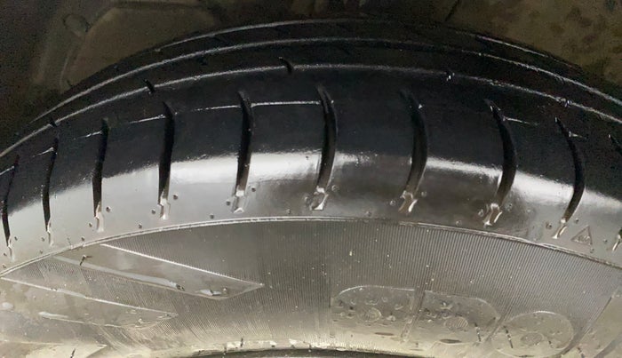 2017 Maruti Dzire VXI AMT, Petrol, Automatic, 56,605 km, Left Front Tyre Tread