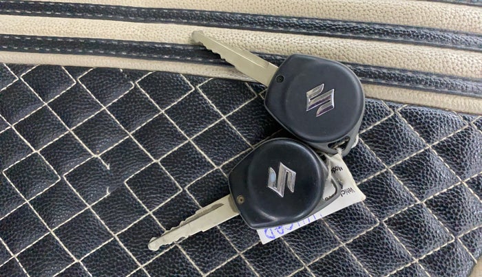 2017 Maruti Dzire VXI AMT, Petrol, Automatic, 56,605 km, Key Close Up