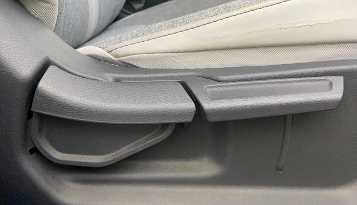 2021 Hyundai GRAND I10 NIOS SPORTZ U2 AMT 1.2 CRDI, Diesel, Automatic, 54,574 km, Driver Side Adjustment Panel