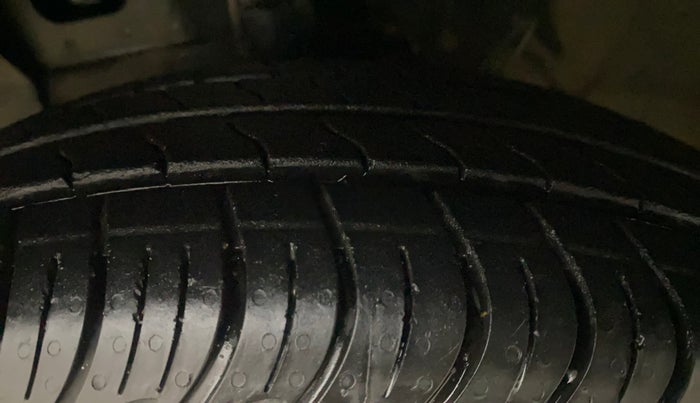 2021 Hyundai GRAND I10 NIOS SPORTZ U2 AMT 1.2 CRDI, Diesel, Automatic, 54,574 km, Left Front Tyre Tread