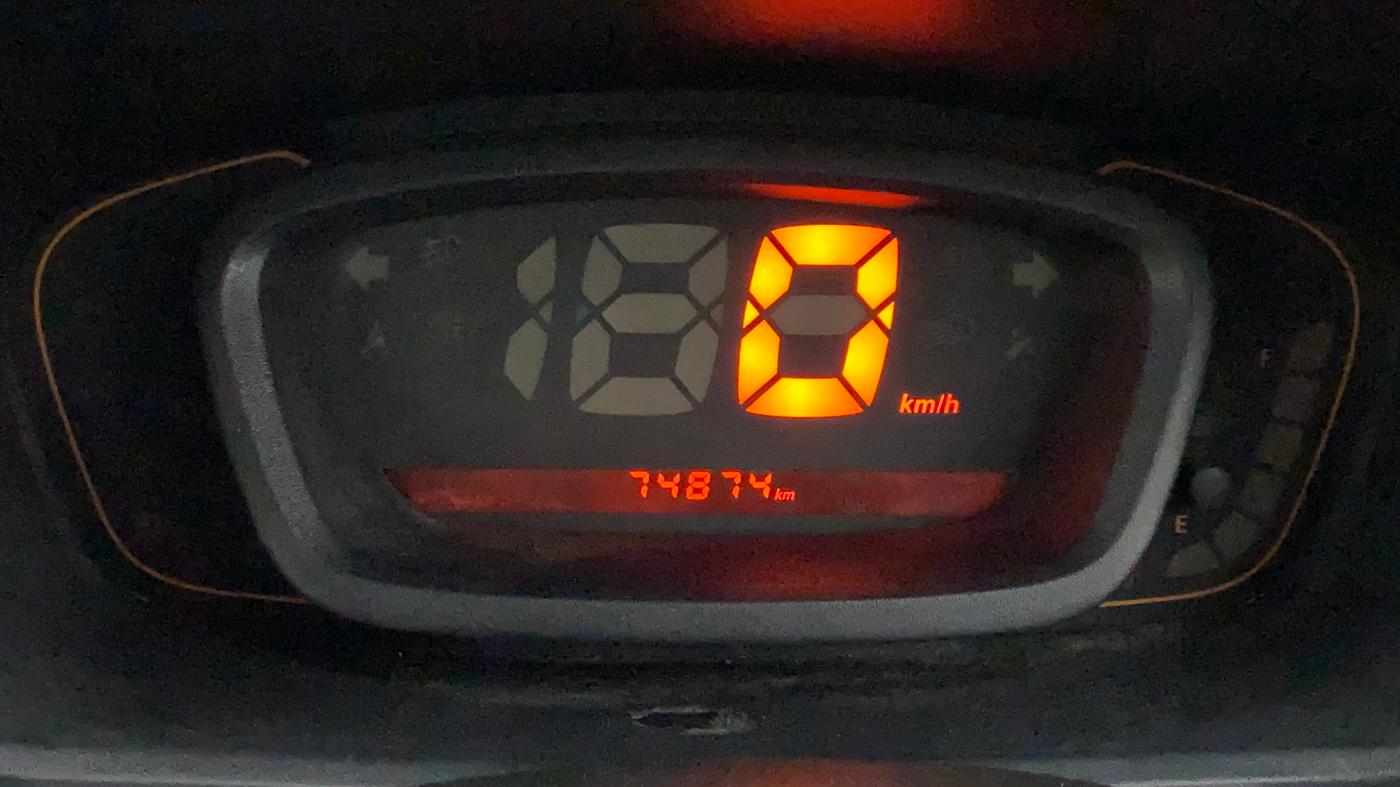 2017 Renault Kwid RXT 0.8 (O), Petrol, Manual, 74,874 km, Odometer Image