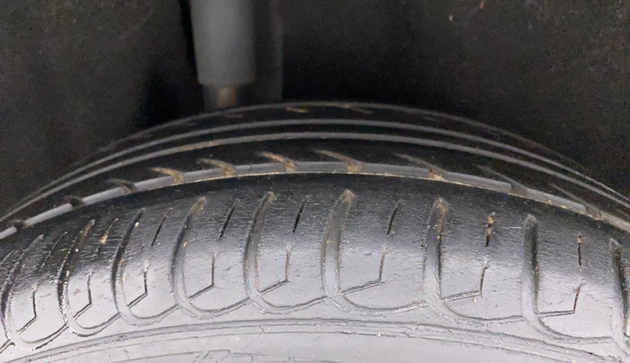 2019 Ford Ecosport AMBIENTE 1.5L DIESEL, Diesel, Manual, 63,252 km, Right Rear Tyre Tread