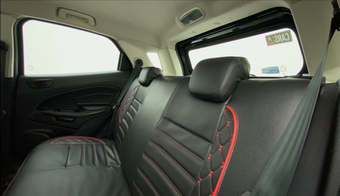 2019 Ford Ecosport AMBIENTE 1.5L DIESEL, Diesel, Manual, 63,252 km, Right Side Rear Door Cabin