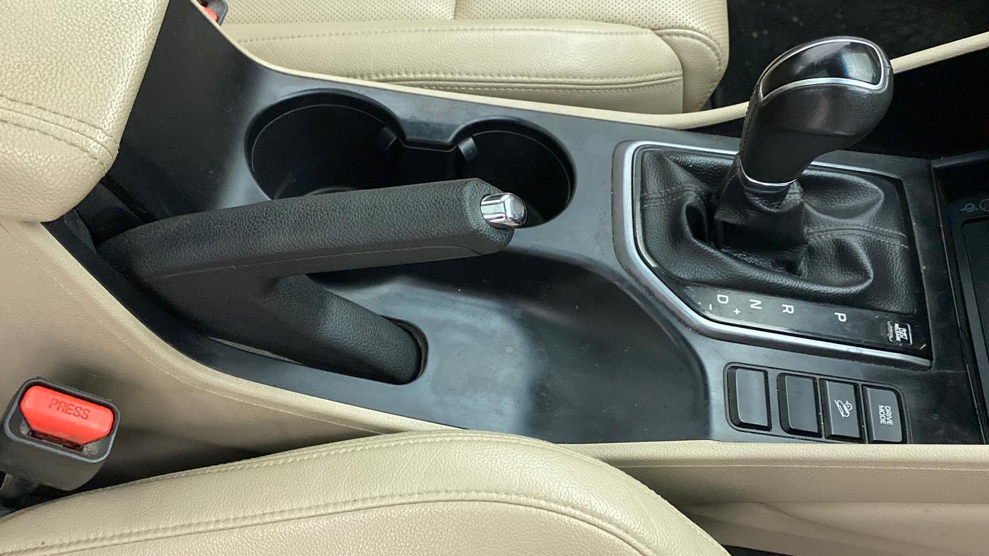 2019 Hyundai Tucson 2WD AT GL OPT PETROL, Petrol, Automatic, 40,083 km, Gear Lever
