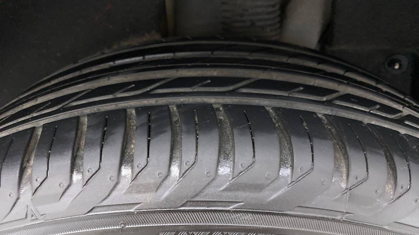 2019 Hyundai Tucson 2WD AT GL OPT PETROL, Petrol, Automatic, 40,083 km, Left Rear Tyre Tread