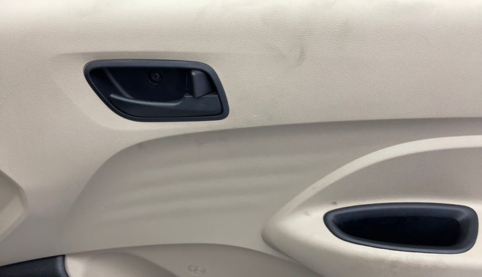 2021 Hyundai NEW SANTRO MAGNA AMT, Petrol, Automatic, 18,229 km, Driver Side Door Panels Control