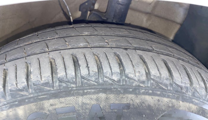2021 Hyundai NEW SANTRO MAGNA AMT, Petrol, Automatic, 18,229 km, Right Front Tyre Tread