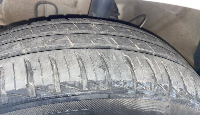 2021 Hyundai NEW SANTRO MAGNA AMT, Petrol, Automatic, 18,229 km, Left Front Tyre Tread
