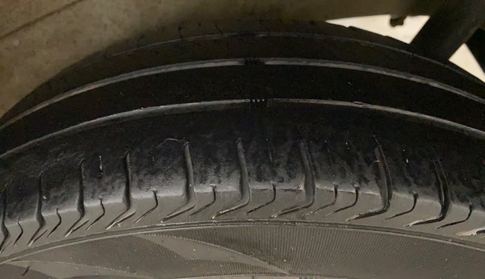 2018 Maruti Wagon R 1.0 LXI CNG, CNG, Manual, 95,321 km, Left Rear Tyre Tread