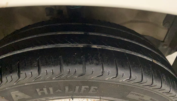 2018 Maruti Wagon R 1.0 LXI CNG, CNG, Manual, 95,321 km, Right Front Tyre Tread