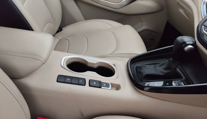 2021 MG HECTOR SHARP 1.5 PETROL CVT, Petrol, Automatic, 43,365 km, Gear Lever