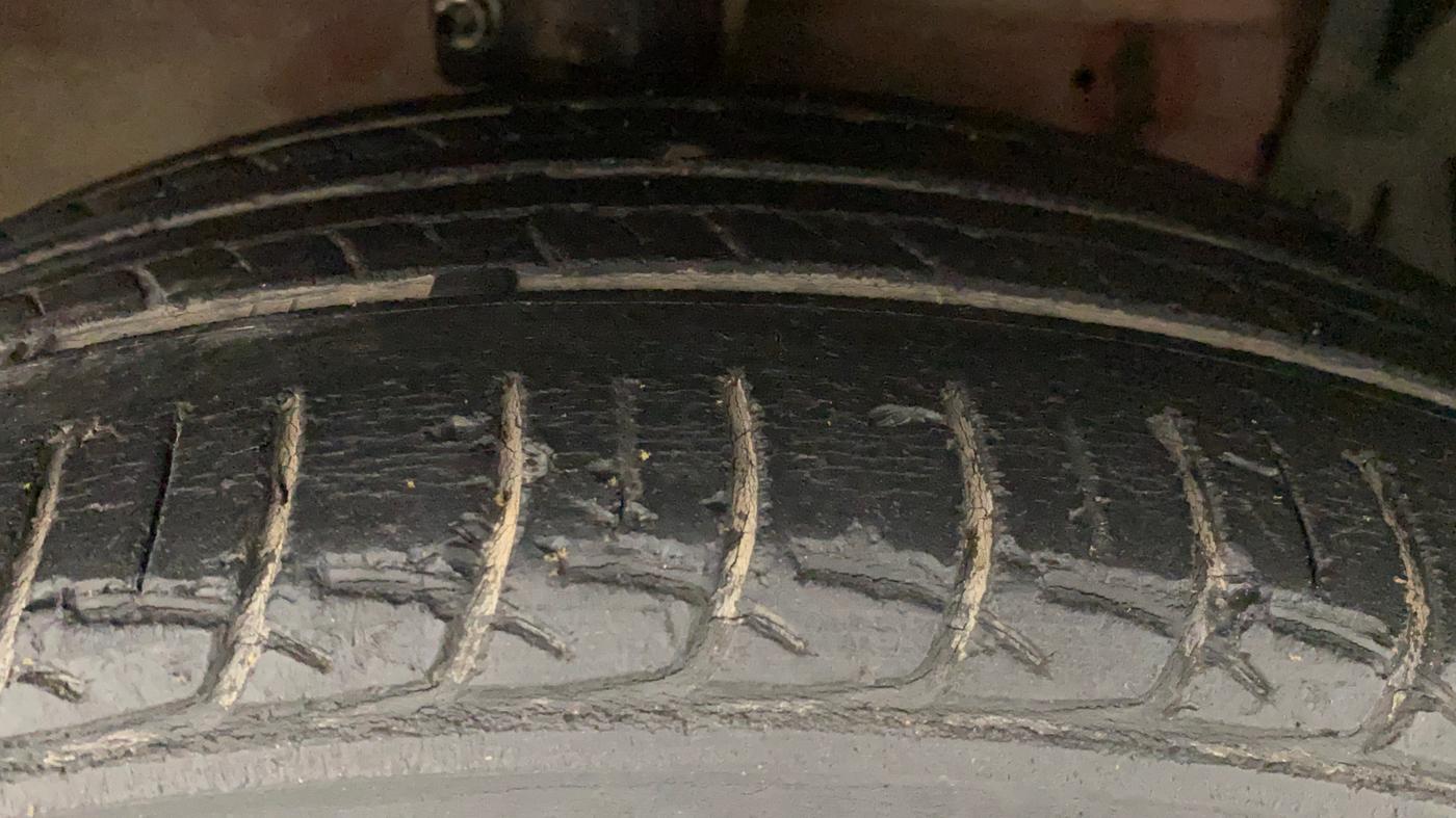 2014 Maruti Ciaz VDI, Diesel, Manual, 86,623 km, Right Front Tyre Tread
