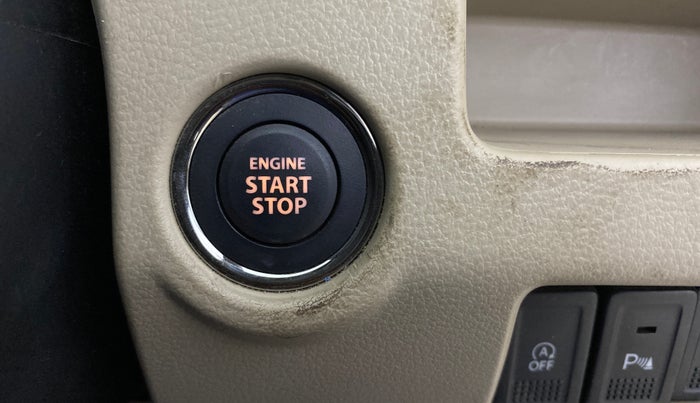 2017 Maruti Ciaz ZDI+ SHVS, Diesel, Manual, 95,421 km, Keyless Start/ Stop Button