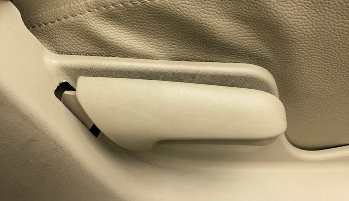 2016 Maruti Ertiga VXI ABS, Petrol, Manual, 9,354 km, Driver Side Adjustment Panel