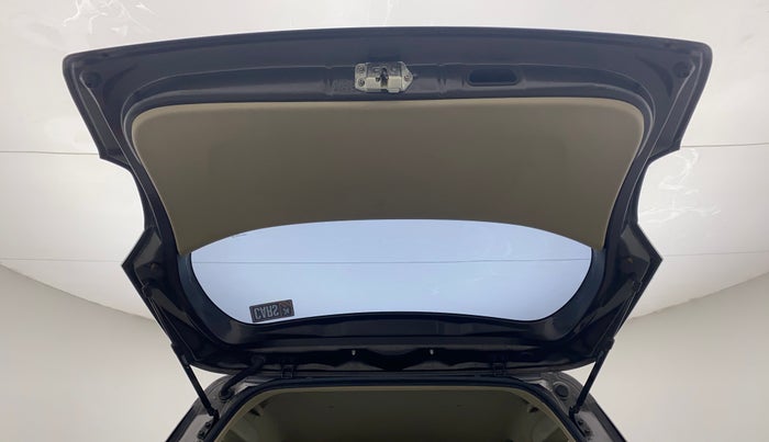 2016 Maruti Ertiga VXI ABS, Petrol, Manual, 9,354 km, Boot Door Open