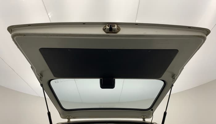 2015 Maruti OMNI E STD, Petrol, Manual, 65,101 km, Boot Door Open
