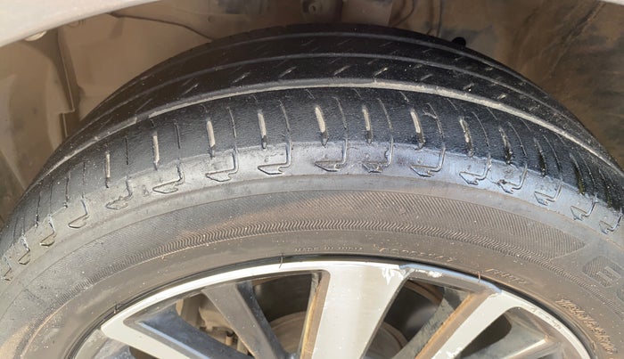 2022 Honda City 1.5L I-VTEC ZX CVT, Petrol, Automatic, 41,540 km, Left Front Tyre Tread