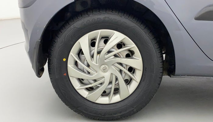 2016 Hyundai i10 MAGNA 1.1, Petrol, Manual, 49,838 km, Right Rear Wheel