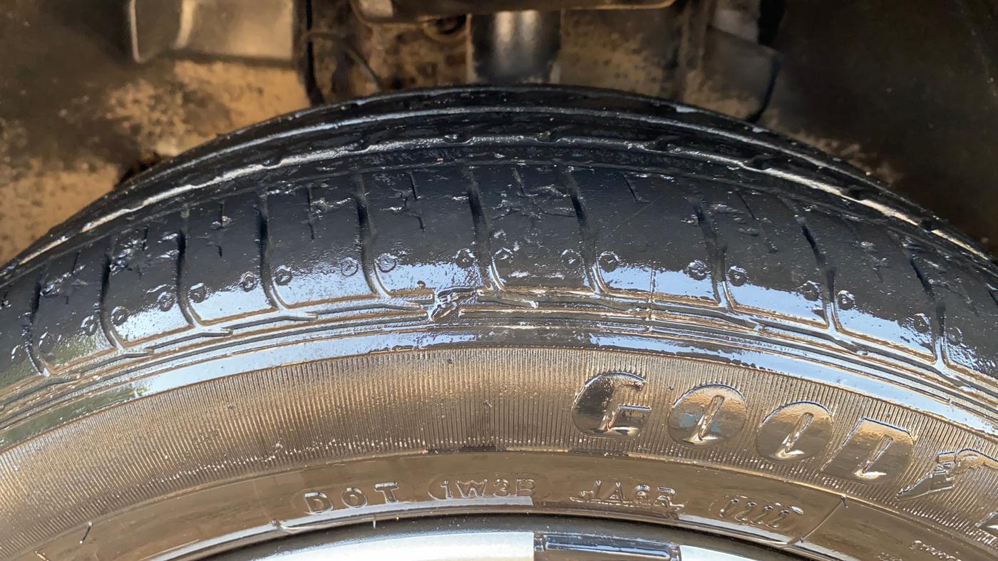 2022 Tata TIAGO NRG XZ AMT, Petrol, Automatic, 16,352 km, Left Front Tyre Tread