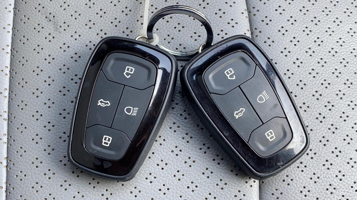 2022 Tata TIAGO NRG XZ AMT, Petrol, Automatic, 16,352 km, Key Close Up