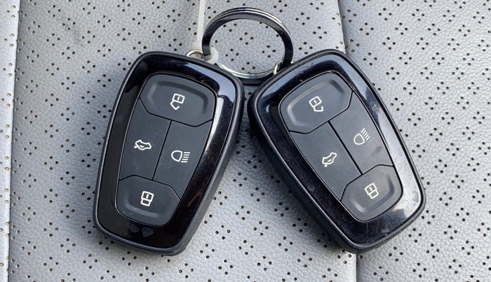 2022 Tata TIAGO NRG XZ AMT, Petrol, Automatic, 16,352 km, Key Close Up