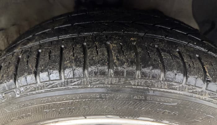 2014 Hyundai Grand i10 ASTA AT 1.2 KAPPA VTVT, Petrol, Automatic, 32,767 km, Right Front Tyre Tread