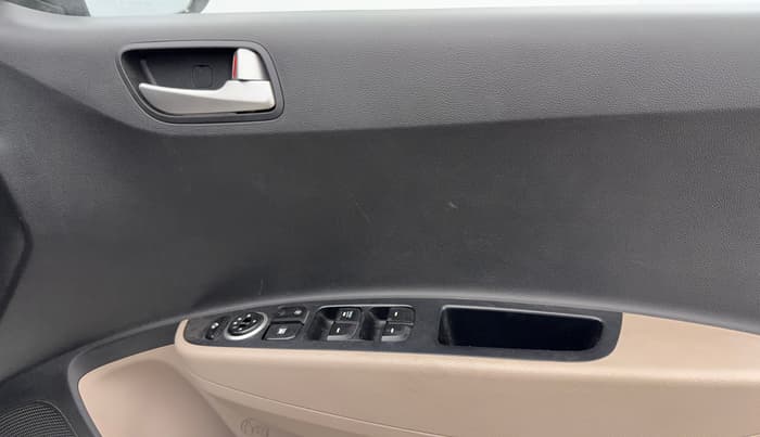 2014 Hyundai Grand i10 ASTA AT 1.2 KAPPA VTVT, Petrol, Automatic, 32,767 km, Driver Side Door Panels Control