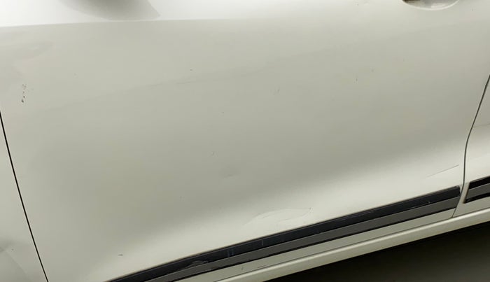 2018 Maruti Swift VXI, Petrol, Manual, 57,941 km, Front passenger door - Minor scratches