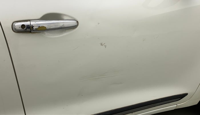 2018 Maruti Swift VXI, Petrol, Manual, 57,941 km, Driver-side door - Slightly dented
