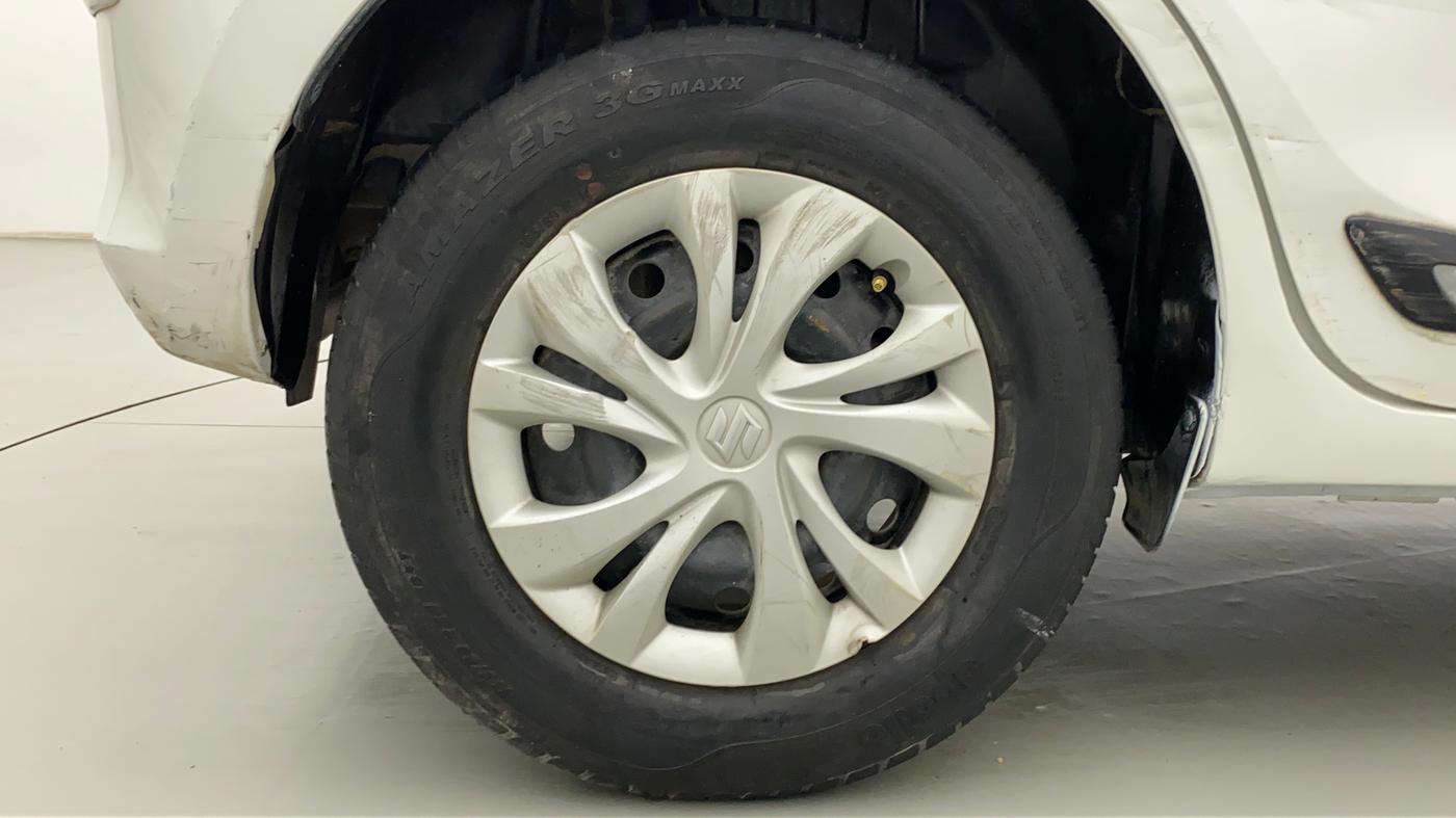 2018 Maruti Swift VXI, Petrol, Manual, 57,941 km, Right Rear Wheel