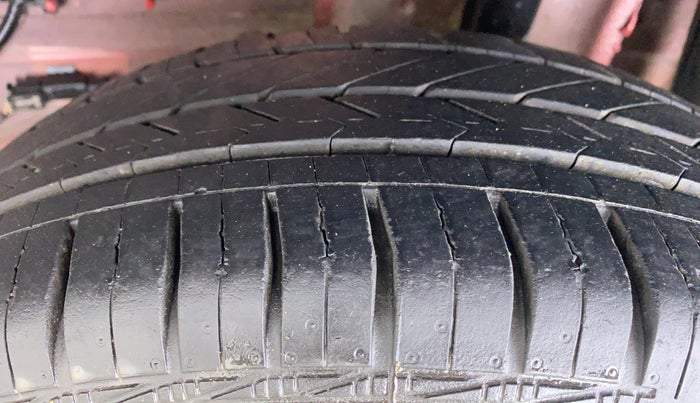 2019 Tata Tiago XZA 1.2 REVOTRON, Petrol, Automatic, 39,417 km, Left Rear Tyre Tread