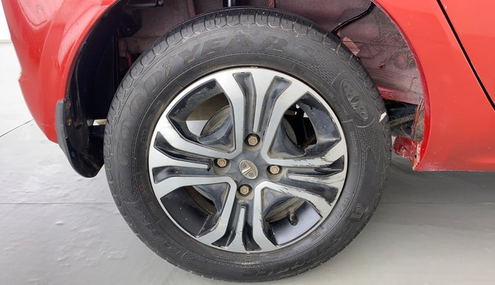 2019 Tata Tiago XZA 1.2 REVOTRON, Petrol, Automatic, 39,417 km, Right Rear Wheel