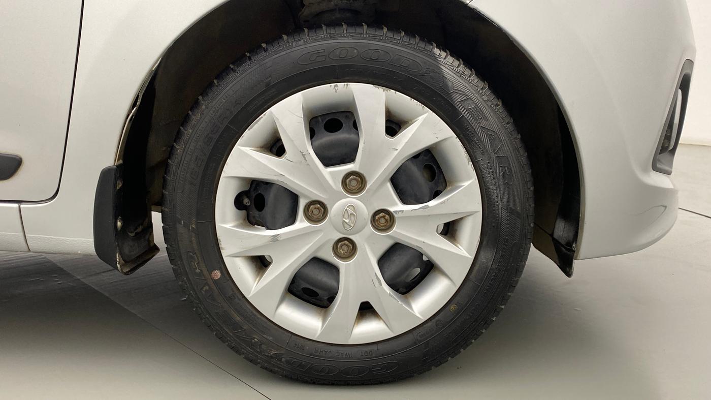 2014 Hyundai Grand i10 SPORTZ 1.2 KAPPA VTVT, Petrol, Manual, 48,507 km, Right Front Wheel
