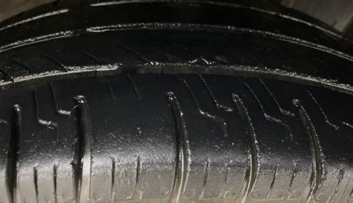 2017 Datsun Go Plus ANNIVERSARY EDITION, Petrol, Manual, 1,43,798 km, Right Front Tyre Tread