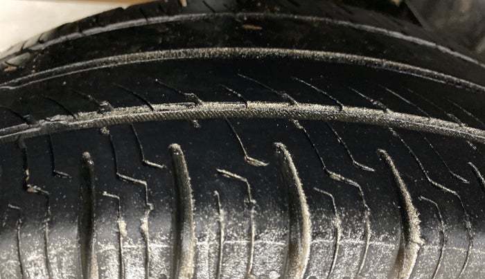 2017 Datsun Go Plus ANNIVERSARY EDITION, Petrol, Manual, 1,43,798 km, Right Rear Tyre Tread