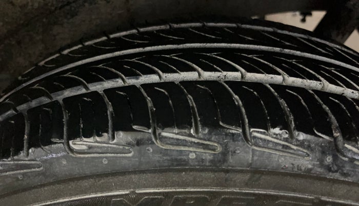 2018 Maruti Wagon R 1.0 VXI, Petrol, Manual, 65,917 km, Left Rear Tyre Tread
