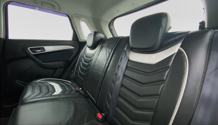 2020 Maruti Vitara Brezza ZXI+ AT SHVS, Petrol, Automatic, 14,149 km, Right Side Rear Door Cabin