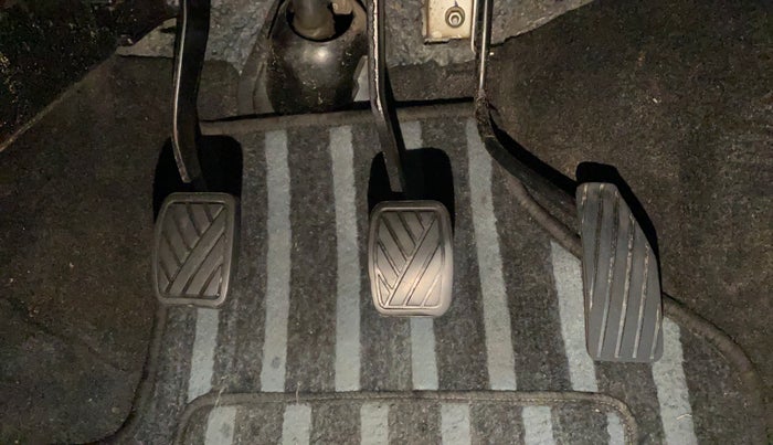 2014 Maruti Wagon R 1.0 LXI, Petrol, Manual, 88,569 km, Pedals