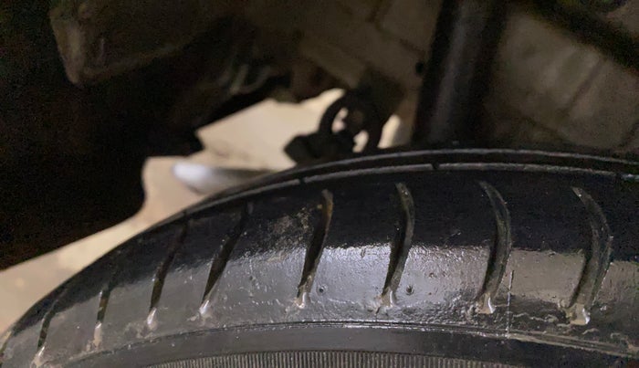 2014 Maruti Wagon R 1.0 LXI, Petrol, Manual, 88,569 km, Right Rear Tyre Tread