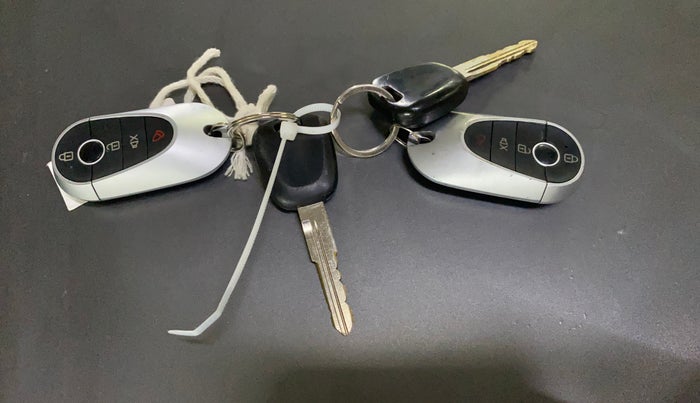 2014 Maruti Wagon R 1.0 LXI, Petrol, Manual, 88,569 km, Key Close Up