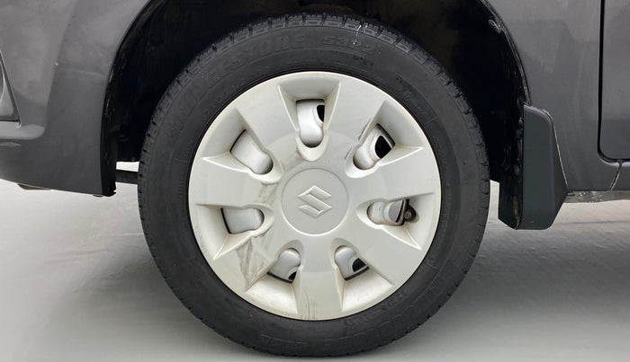 2016 Maruti Alto K10 LXI CNG, CNG, Manual, 39,639 km, Left Front Wheel
