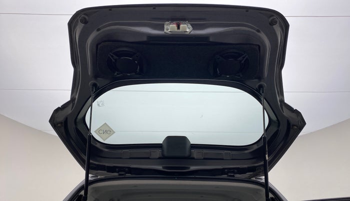 2016 Maruti Alto K10 LXI CNG, CNG, Manual, 39,639 km, Boot Door Open