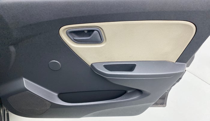 2016 Maruti Alto K10 LXI CNG, CNG, Manual, 39,639 km, Driver Side Door Panels Control